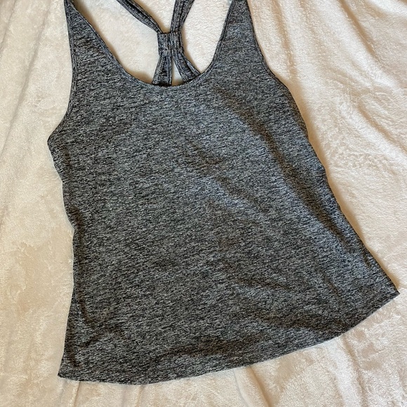 Workout tank - Picture 2 of 3